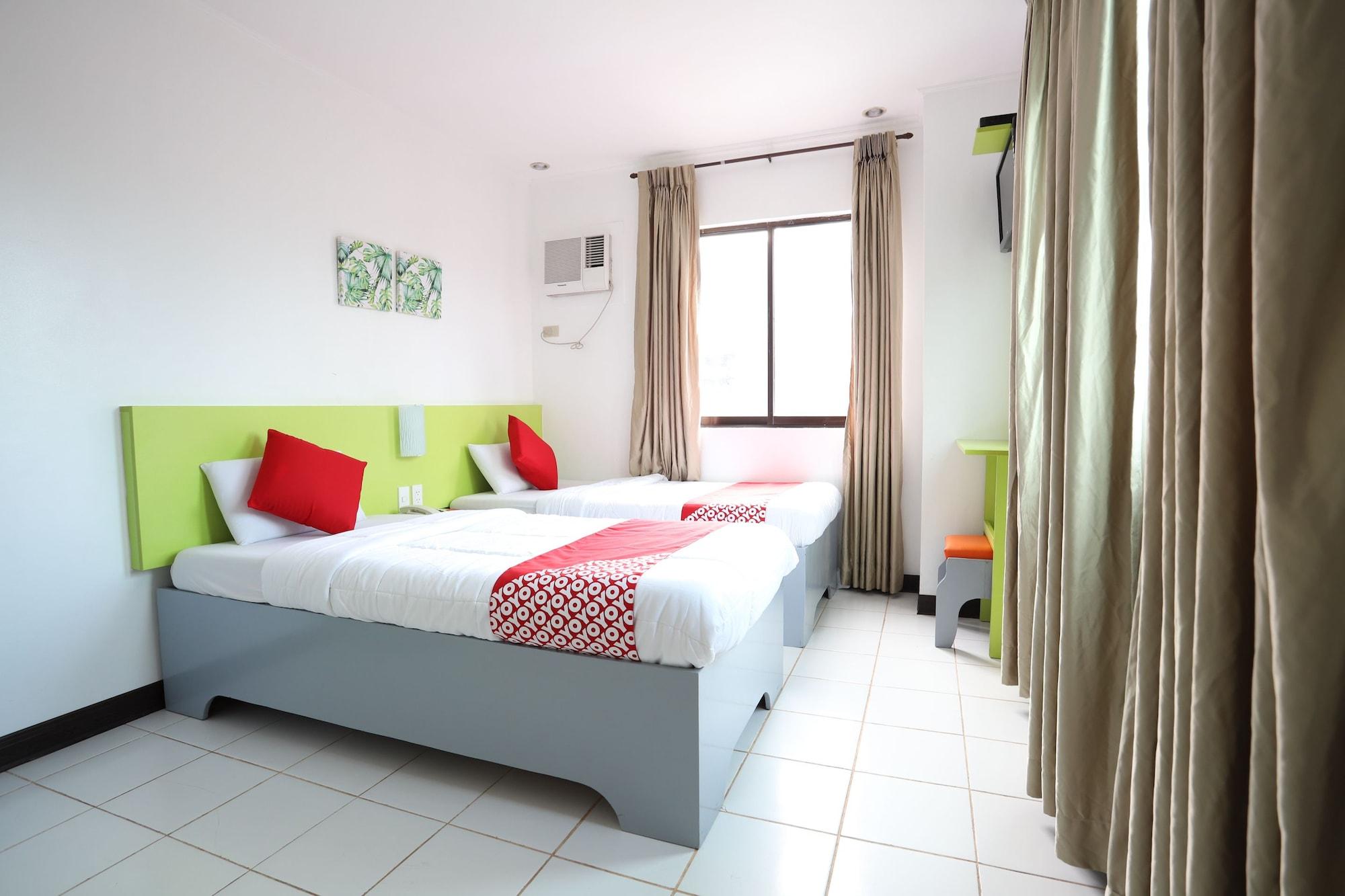 Oyo 210 Apple Tree Suites Cebú Exterior foto