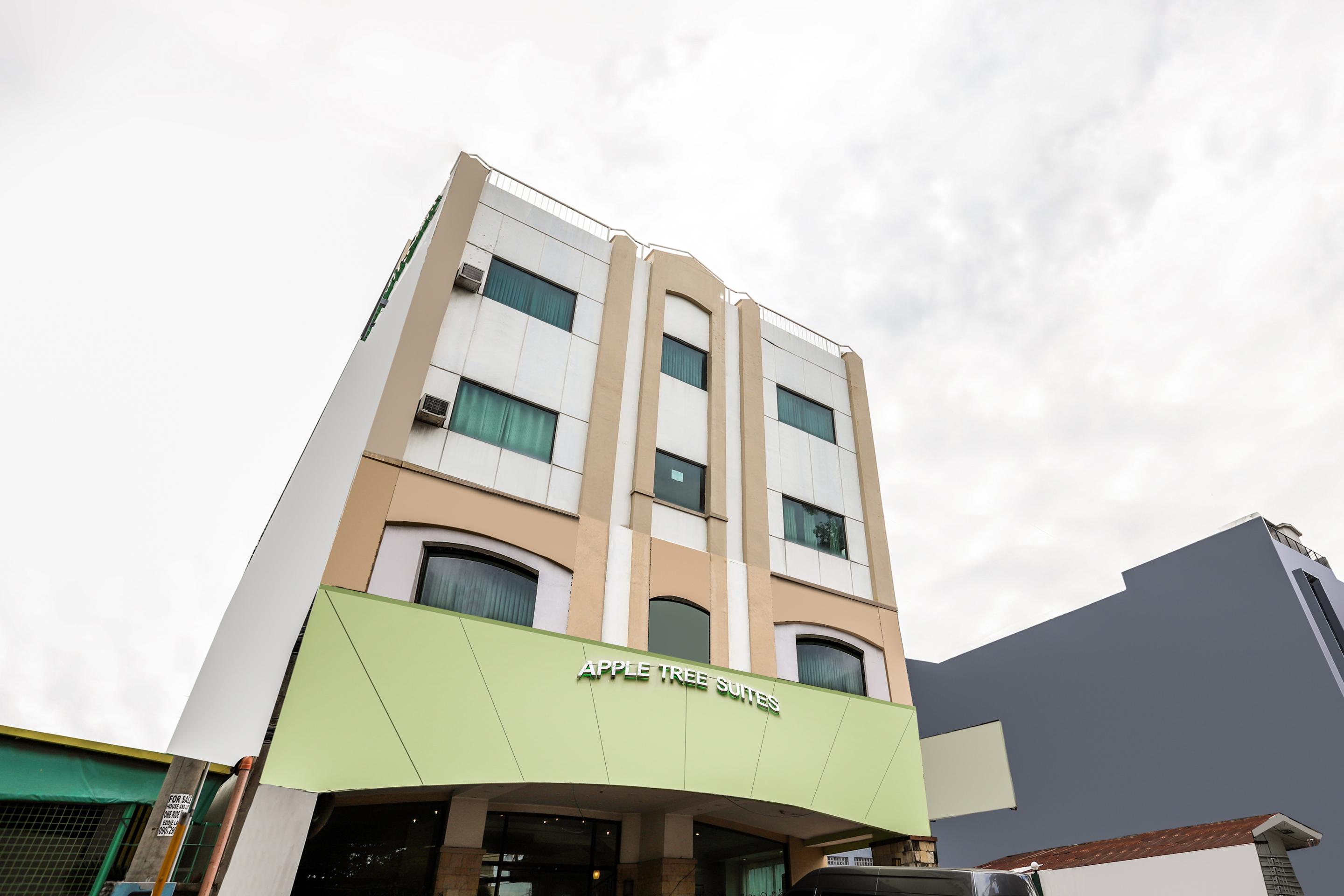 Oyo 210 Apple Tree Suites Cebú Exterior foto