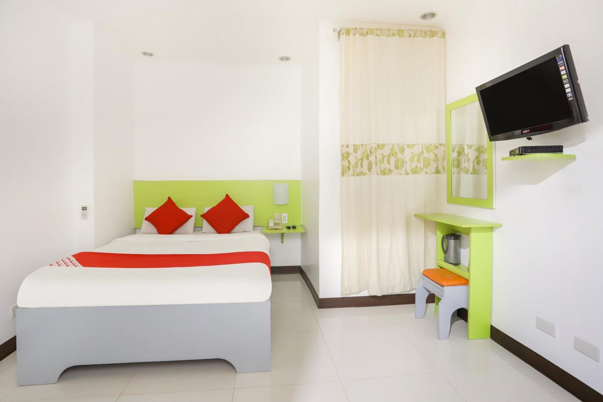 Oyo 210 Apple Tree Suites Cebú Exterior foto